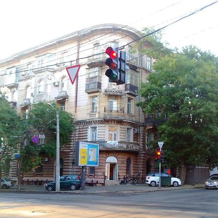 Apartment Vechnye Tsennosti 敖德萨 外观 照片